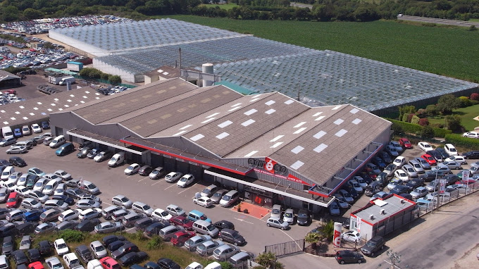 Aperçu des activités de la casse automobile HYPER AUTO située à BREST (29200)